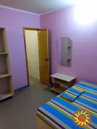 Отдых в Крыму. Гостевой дом ``ДонБас`` Солнечногорское. Все номера в виде 1-к квартир.