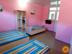 Номера (комната,кухня,сан.узел-в каждом) для отдыха в Крыму