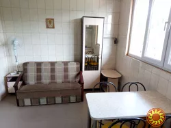 Номера (комната,кухня,сан.узел-в каждом) для отдыха в Крыму