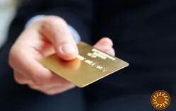 Онлайн кредит на карту. Рефінансування