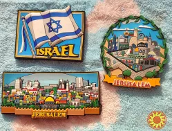 Магніти на холодильник