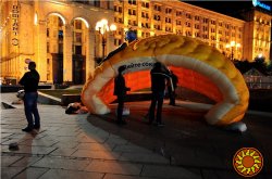 Надувная палатка Иглу Igloo inflatable tent украинского производства