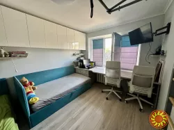 Продам 3к. кв., ж/м Победа-3. Возможен безналичный расчет