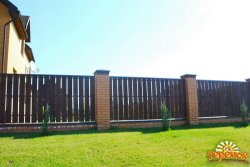 Забор из дерева. `Броневик` Днепр.