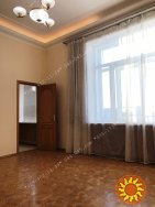 225 м2, вул Володимирська 61/11, будинок купця Мороза, вид на парк Шевченка, вул.Володимирську