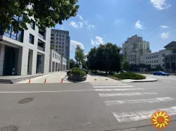 Фасадне комерційне приміщення 530 м2 оренда в ЖК Crystal Park Tower, просп. Берестейський 42А