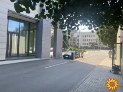 Фасадне комерційне приміщення 530 м2 оренда в ЖК Crystal Park Tower, просп. Берестейський 42А