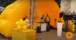 Палатка надувная тент для уличного маркетинга, рекламы возведение 5-15 мин