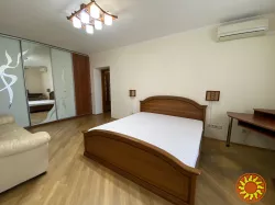 БЕЗ% Продаж 2-кімнатної квартири 79 м2 вул. Срібнокільська 24, метро Осокорки, Київ Дарницький район