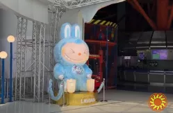 Лабубу надувной 5 м для создания образа компании увеличения продаж