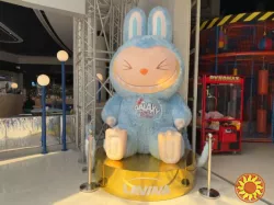 Лабубу надувной 5 м для создания образа компании увеличения продаж