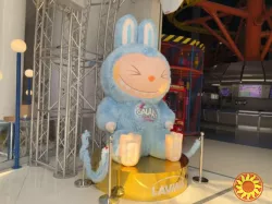 Лабубу надувной 5 м для создания образа компании увеличения продаж