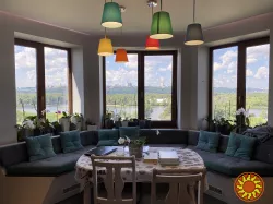 БЕЗ% для покупця, дворівнева квартира видно Дніпро Лавру Київ, 6-окремих кімнат