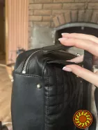 Чорний жіночий рюкзак зі шкірозамінника Guess