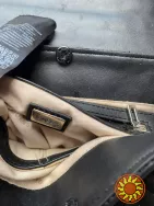 Чорний жіночий рюкзак зі шкірозамінника Guess