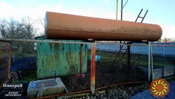 Участок с коммуникациями.Три километра от Песчаного массива.