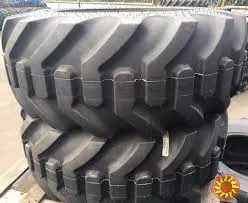 Шины на навантажуаачі- екскаваторы JCB 3CX, JCB 4CX, New Holland, Komatsu, Caterpillar, Сase, Kobelco та ін..