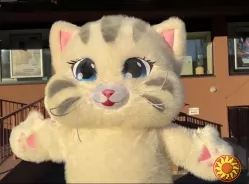 Надувной костюм аниматору кот 4 часа работы 2.4 м 60 Вт