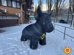 Зазивало надувна реклама для торгових, спортивних, розважальних закладів. 3.4 метра