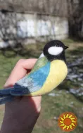 Брошка войлочна синичка птичка валяна з шерсті підвіска іграшка інтерєрна брош подарунок сувенір