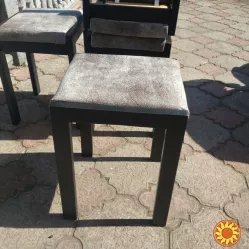 Набір кухонних табуретів