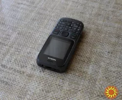 Телефон Nokia 100 на детали