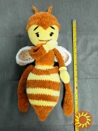 Іграшка м'яка дитяча в'язана Бджілка ручна робота подарунок