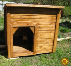 Продам дерев'яну утеплену будку для собаки.