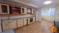 БЕЗ%, Здам 2 рівневу квартиру 258 м2, ремонт, Освіти 14а, Севастопольська пл. Київ