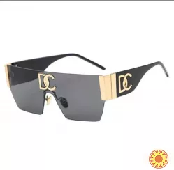 Сонцезахисні окуляри в асортименті