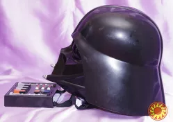 Шлем Дарта Вейдера, изменяющий ваш голос