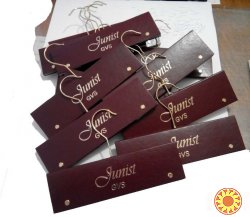 Виставкові вішалки на метал. гачку