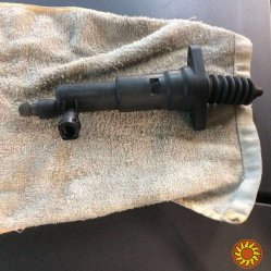 Б/у рабочий цилиндр сцепления A4542570379, Mercedes ,Mitsubishi Colt,Smart Forfour,