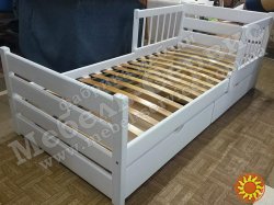 Кровать Софи из натурального дерева