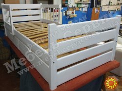 Кровать Софи из натурального дерева