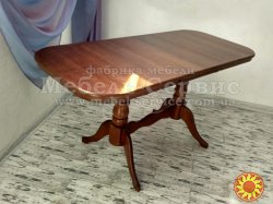 Кухонный стол из дерева