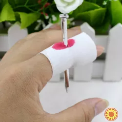 Прикол на палец Пробитый палец розыгрыш