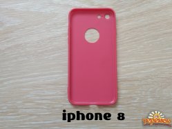 Чехол Бампер на iPhone 8 Красный