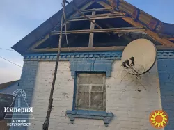 Продам дом в Чепилиевке.25 соток.Газ,свет,вода.