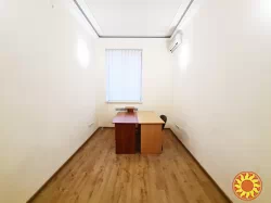 Сдам офис 20м 2 на ул. Дальницкой