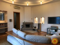 Без% продам, здам 4 кімн 209 м2, 2 рівня, ремонт, Алли Горської 8 (Чеслава Бєлінського), м. Університет, Київ, центр