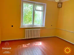 Продам дом в Центре села Тушки.Все коммуникации.