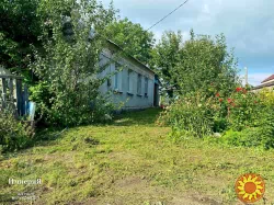 Продам дом 100 квадратов в Ольшанице.Кирпич.Косметический ремонт.