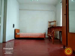 Продам дом в Центре села Пищики.Кирпич.Все коммуникации.