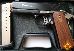 Стартовый пистолет Kuzey 911 (чёрный) + магазин.