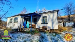 Продам дом в селе Коженики с выходом в лес.