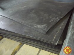 Резина листовая и рулонная.