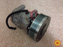 Компресор кондиціонера New Holland, CX6090 / 8080 / CR9080 (84279787)