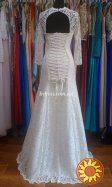 Кружевное свадебное платье а-силуэта