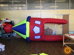 Надувные новогодние конструкции украинского производства